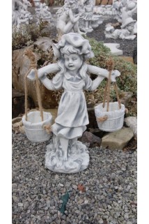 Dziewczynka nosiwoda