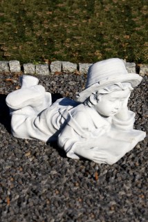 Chłopiec z książką